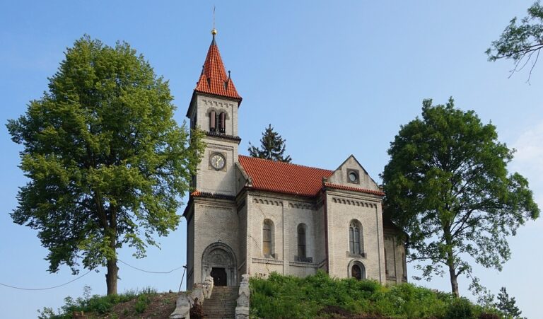 Po stopách kostelů a kaplí